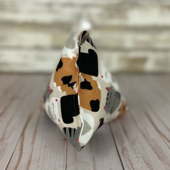 Phone Holder Pillow Stand Cellphone Black Cat Striped White Gray Heart Handmade - Picture 4 of 12